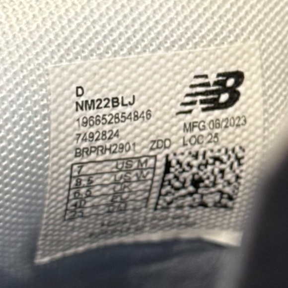 NWOT - New Balance Black Suede Sneakers - Picture 6 of 6